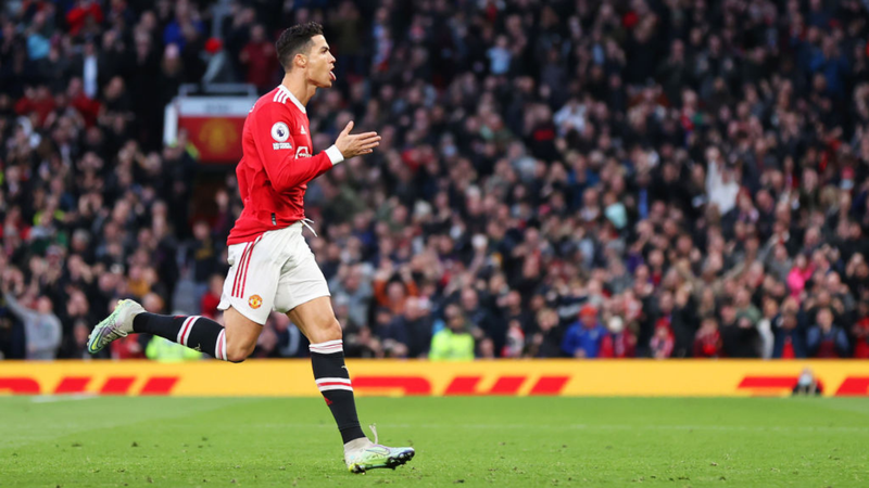 Cristiano Ronaldo comemorando o gol na Premier League diante do Tottenham - GettyImages