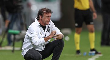 Cuca, treinador do Atlético-MG na área técnica da partida da Libertadores - Pedro Souza / Atlético / Flickr