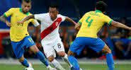 Christian Cueva em ação contra o Brasil na Copa América - GettyImages