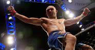 Diego Brandão comemorando vitória no UFC Night - Getty Images