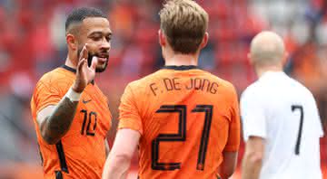 Memphis Depay e Frenkie De Jong pela seleção holandesa - Getty Images