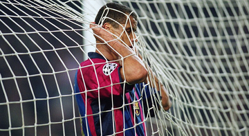 Rivaldo em ação pelo Barcelona - GettyImages