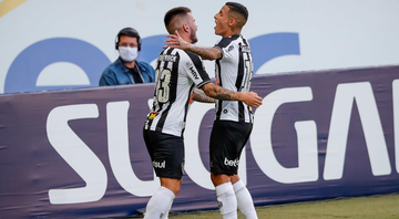 Nathan comemorando gol ao lado de Guilherme Arana - Bruno Cantini / Agência Galo / Atlético