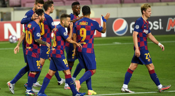 Jogadores do Barcelona comemorando o gol de Messi - GettyImages