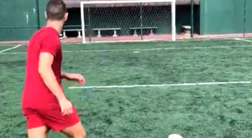 Alexandre Pato publica vídeo fazendo o desafio do travessão e é criticado - Instagram