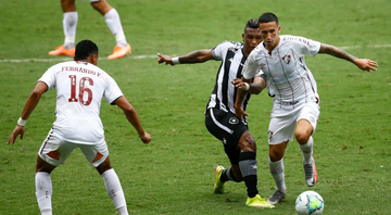 Em jogo com gol contra, Fluminense e o Botafogo finalizam clássico em 1 a 1 - GettyImages