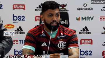 Gabigol é apresentado no Flamengo após renovação - transmissão FLA TV