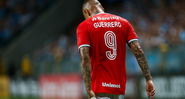 Após lesão, Guerrero recebe mensagens de apoio dos jogadores do Internacional - GettyImages