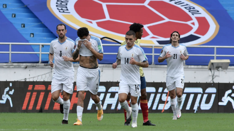 No retorno de Cavani na seleção e com gol de Suárez, Uruguai vence a Colômbia nas Eliminatórias - GettyImages