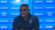 Roger Machado admite ‘tranquilidade’ após vitória do Grêmio - Transmissão/ Grêmio TV