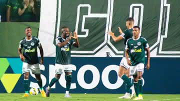 Diego comenta participação decisiva no empate do Goiás - GettyImages