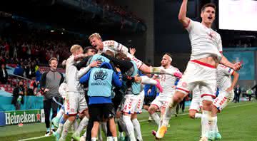 Dinamarca e Rússia duelaram na terceira rodada da Eurocopa - GettyImages