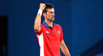 Djokovic comemorando a vitória diante de Nishikori nas Olimpíadas - GettyImages
