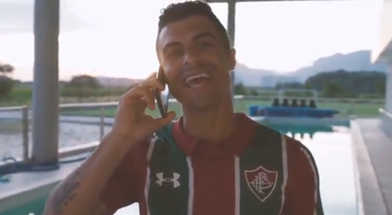 Egídio recebe ligação em vídeo do Fluminense - Reprodução Twitter