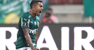 Dudu, jogador do Palmeiras comemorando pela Libertadores - GettyImages