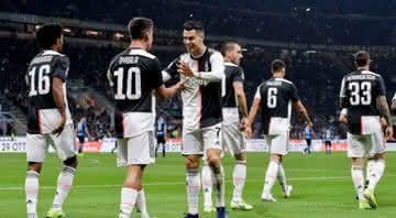 Dybala comemora o gol marcado na partida contra a Internazionale - GettyImages