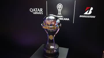 Taça da Copa Sul-Americana - Flickr Confederación Sudamericana de Fútbol