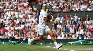 Federer é eliminado nas quartas em Wimbledon; Djokovic avança à semifinal - GettyImages