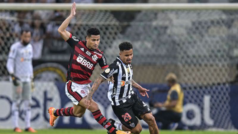 Flamengo e Atlético-MG em campo pela Copa do Brasil - GettyImages