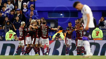 Pedro faz hat-trick, Flamengo atropela Vélez e encaminha vaga na final - GettyImages