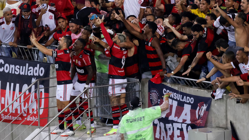 Com apoio da torcida, Flamengo vence Ceará e adia título do Atlético-MG - GettyImages