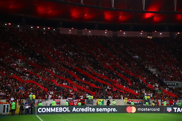 Torcedores do Flamengo na arquibancada da Libertadores - GettyImages