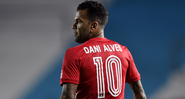 Daniel Alves pode ser reforço do Flamengo, mas está mais próximo do Fluminense - GettyImages
