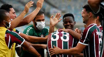 Cazares ao lado de Nino, autor do gol do Fluminense contra o Botafogo - Mailson Santana/Fluminense