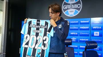 Geromel concedeu entrevista coletiva no Grêmio - Lucas Uebel / Grêmio FBPA / Flickr