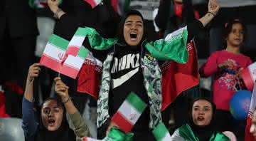 Mulheres iranianas no estádio (Crédito: Getty Images)
