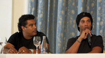 Ronaldinho e Assis - Getty Images