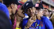 Neymar e Anitta já foram flagrados aos beijos - GettyImages