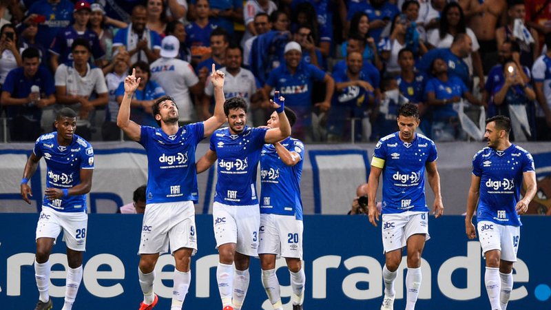 Após definição de teto salarial, jogadores do Cruzeiro aceitam ficar no clube - GettyImages
