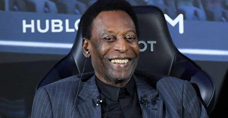 Filha posta foto visitando Pelé no hospital; estado de saúde do Rei é  atualizado - Lance!