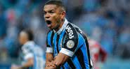 David Braz comentou sobre o lance gol polêmico do gol do Grêmio - GettyImages