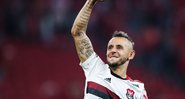Mercado da Bola: Flamengo oficializa saída de Rafinha do clube - GettyImages