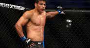Paulo Borrachinha encara Israel Adesanya no UFC 253 - GettyImages