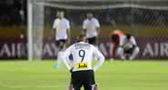 Vagner Love lamenta segundo gol do Del Valle - Getty Images