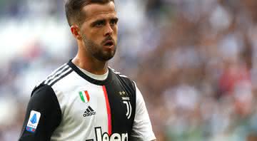Pjanic pode parar na Inglaterra - Getty Images