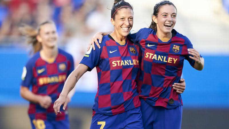 Jogadoras do Barcelona comemorando - Getty Images