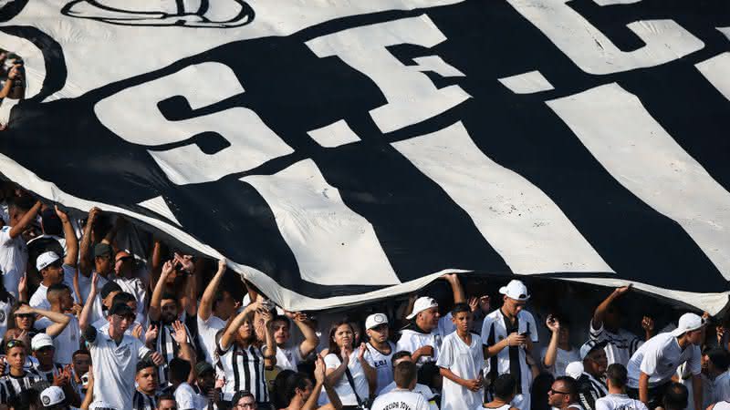 Torcedores do Peixe foram acusados de racismo contra jogadores do Ceará - GettyImages