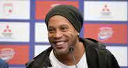 Ronaldinho Gaúcho visitou o ex-clube - Getty Images