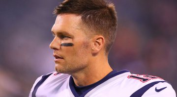 Homem foi preso por tentar roubar camisa de Tom Brady - Getty Images