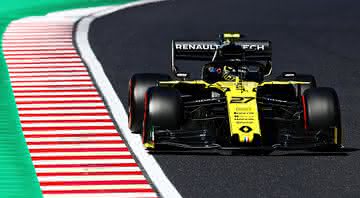 Após protestos, FIA desqualifica os carros da Renault no GP do Japão - Getty Images