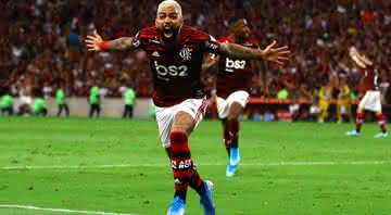 Gabigol comemorou recorde com a camisa do Flamengo - Getty Images