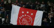 Torcida do Ajax em ação na Amsterdã Arena - GettyImages