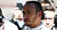 Lewis Hamilton homenageia o Brasil com bandeira pintada no topo do capacete - gettyimages