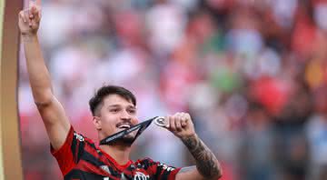 Thuler está de saída do Flamengo - GettyImages