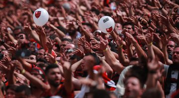 Flamengo é denunciado pelo TJD-RJ após gritos homofóbicos de seus torcedores no Fla-Flu - GettyImages