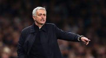 Mourinho chegou ao Tottenham em novembro de 2019 para substituir Pochettino - Getty Images